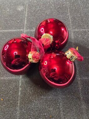 Frontgate Christmas Ornament 3 Deep Red/Burgundy Glass Glitter Onion Top UFO